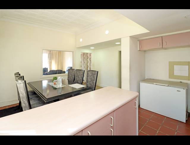 2 BEDROOM HOUSE FOR SALE IN ORANGE GROVE
